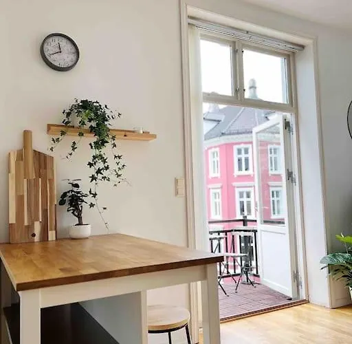 Luxurious Retreat In The Middle Of Center Bergen